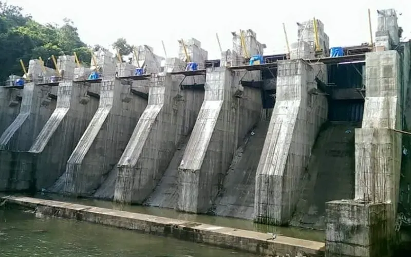 DAM-GATE-MECHANISM-IN-KARIKYAM-min (1)